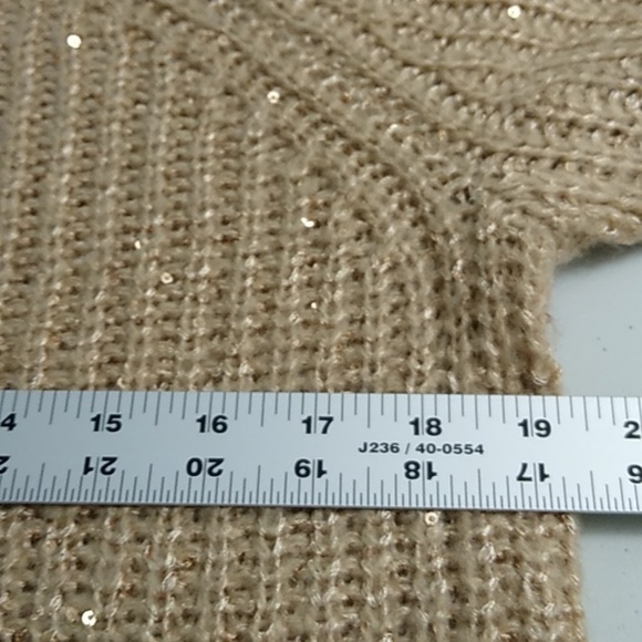 CATO LOOSE KNIT, SMALL SEQUIN ACCENTS, BOAT NECK, 3/4 SLEEVE SWEATER TUNIC - Picture 3 of 6